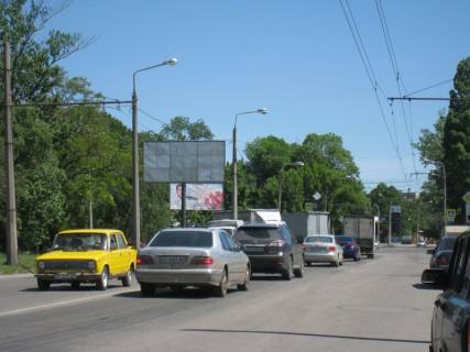 Billboard B in Kharkiv Losevskaa / av. Traktorostroitelej Photo 1