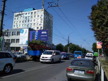 Billboard B in Chernivtsi Rus'ka, 248 (Ekvator) Photo 1