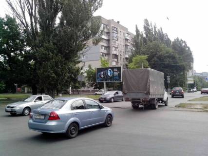 Billboard B in Dnipro (Dnipropetrovsk) st. Volodimira Antonovica Photo 1
