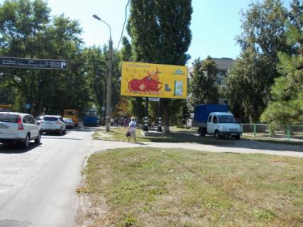 Billboard A in Sumi, 6x3  Kondrat'eva Gerasima st.(Kirova st.) -Gamalia st.,( Piceria "Venecia",Hram Ioana Rus'kogo,Afgans'kij skver, OsadBank),u napramku viizda z mista Photo 1
