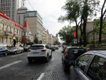 Citylight A in Kyiv, 1.2x1.8  Hmel'nic'kogo B. st. 37 (CITYHOTEL, Osadbank, m. Teatral'na), v napramku  Volodimirs'ka st., Hresatik st. Photo 1