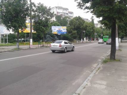 Billboard B in Zhytomyr Korolenka majdan, 5 (muzej V.Korolenka, kafe "Tisa", TOV "TETERIV",  ZOS No6, Postove viddilenna <<Ukrposta>> No 3), v napramku Vizvolenna plosa Photo 1