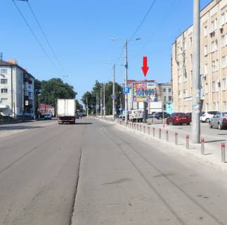 Scrolller, Scroll A in Zhytomyr, 3.14x2.32  Grusevs'kogo st., 7 (Oldi, Sil'po, Rajffajzen bank), v napramku Peremogi st. - 429015 Photo 1