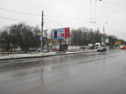 Billboard B in Sumi, 6x3  Bilopil's'ka st.,.38,(salon "Toyota", "In-Time", AZS "ANP"), u napramku  centra mista Photo 1