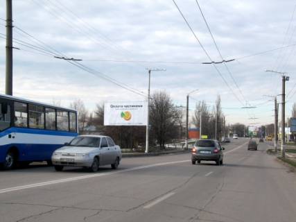 Billboard B in Kropyvnytskyi (Kirovograd), 6x3  Suhevica Romana st. (Lejtenanta Smidta st.) - Lermontova st., (Avtovokzal, magazin Fejerverkiv, "Aeropol'"), v napramku Vst. Korolenka Photo 1