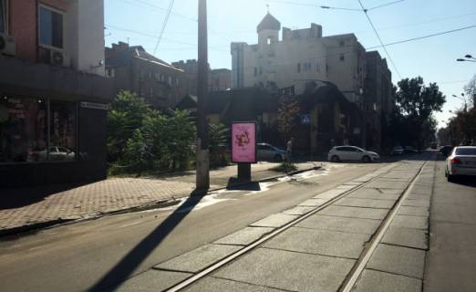 Citylight B in Kyiv, 1.2x1.8  Kostantinivs'ka st./Urkiv'ska, st.(magazin "Kviti") Photo 1