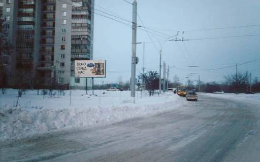 Billboard B in Sumi, 6x3  Luspi Mihajla prosp.,49 (TC" Berizka", AZS "Marshal",Industrial Bank, market "ATB", "Watsons"),v napramku  st. Geroiv Krut (st.Cerepina) Photo 1