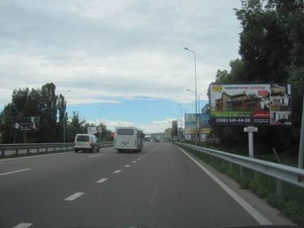 Billboard A in Khodosivka, 6x3  Novoobuhivs'ka trasa (Dniprovs'ke sose), pered AZS "BRSM", z m.Kieva, v napramku Megamarketa, TC "Manufaktura", kinoteatra "Batterflaj", 7km+100m Photo 1