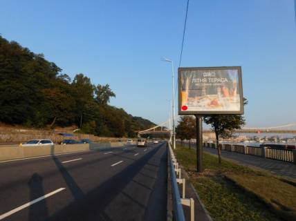 Video Billboard A in Kyiv, 3.14x2.3  Naberezne sose, V napramku pisohidnogo mosta - 393508 Photo 1