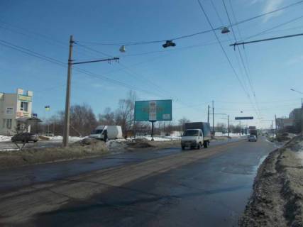 Billboard B in Sumi, 6x3  Geroiv Krut st.(Cerepina st.),36 ,(salon mebliv "Status", "Eko- Market",AZS "ANP",saloni "Ssang Yong","Chery") ,u napramku st. Zamostans'kij Photo 1