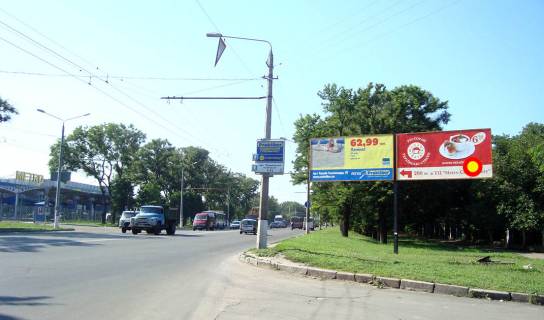 Billboard A in Mykolaiv av.Geroev Ukrainy -ost."Plavbassejn",st.A, Pravyj Photo 1
