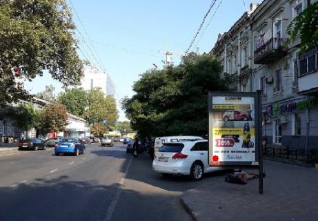 Citylight A in Odessa, 1.8x1.2  M. Arnauts'ka st. - Katerinins'ka st., 87 Photo 1