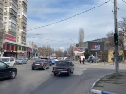 Video Billboard A in Odessa, 3x6  Краснова вул. - Артилерійська вул. - Середньофонтанська вул. - 570084 Photo 1