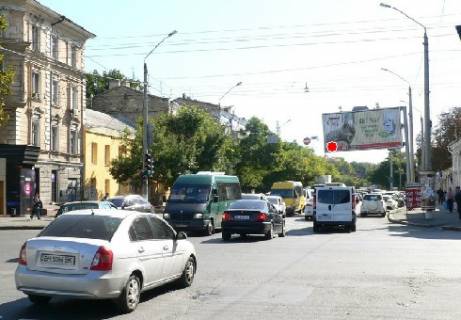 Prismatron, Prism A in Odessa, 3x6  M`asoidivs'ka st., 32 - B. Hmel'nic'kogo st. - 499074 Photo 1