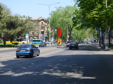 Citylight A in Odessa, 1.8x1.2  Гагаріна пр. / Шевченка пр., роздільник, №1, від Сегедської вул. Photo 1