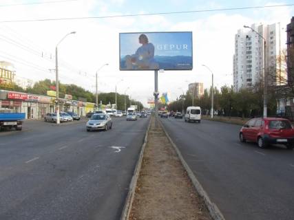 Billboard A in Odessa, 3x6  Небесної Сотні пр. (колиш. Жукова пр.), 47/3, в центр Photo 1