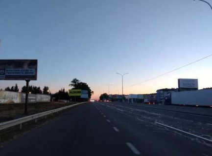 Billboard B in Trasy Kiev, 3x6  Київ - Одеса, 02км+850м до Києва (зліва 400м до с.Чабанів у напрямку  Одеси) Photo 1