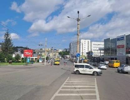 Backlight B in Sumi, 2.3x3.14  Kuznecna st. Photo 1