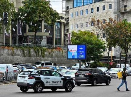Video Billboard B in Kyiv, 2.3x3.14  Короленківська вул., 101 (розширення 480х336) - 655620 Photo 1