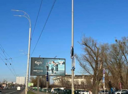 Prismatron, Prism A in Kyiv, 3x6  Академіка Глушкова просп., 10, навпроти (у напрямку Голосіївського просп.) - 651572 Photo 1