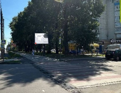 Scrolller, Scroll A in Chernivtsi, 2.3x3.14  Головна вул, 204Б - 658167 Photo 1