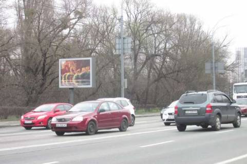 Backlight B in Vasylivka, 2.3x3.14  Lobanovs'kogo Valeria prosp. (Cervonozoranij prosp.), , 114/3, navproti (v napravl. Demiivs'koi pl.) Photo 1