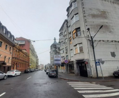 Prismatron, Prism A in Kharkiv, Нестандарт  Римарська вул., 19 - 625027 Photo 1