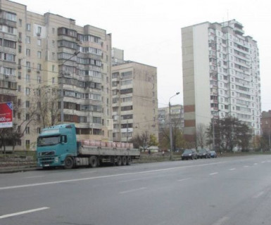 Billboard B in Kyiv, 3x6  Автозаводська вул., 5 Photo 1