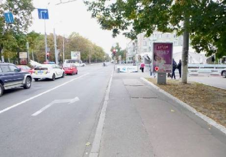 Backlight A in Chernihiv Miru prosp., 44 Photo 1