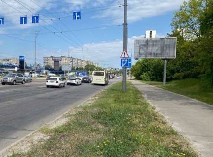 Prismatron, Prism A in Kyiv, 3x6  Bratislavs'ka st., 11a - Krajna st. - 478187 Photo 1