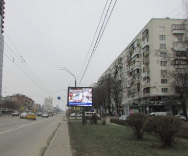 Video Billboard A in Kyiv, 2.3x3.14  Берестейський просп., 16 - Ісаакяна вул. - 623821 Photo 1