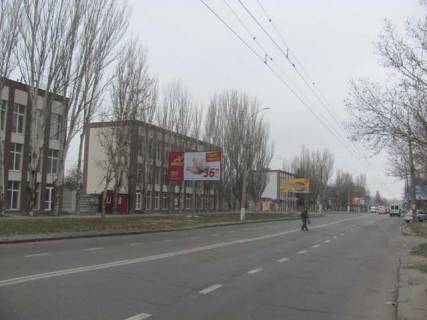 Billboard B in Vasylivka Miru prosp., 22 Photo 1