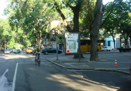 Backlight B in Odessa Troic'ka st., 38 - Ekaterinins'ka st. Photo 1