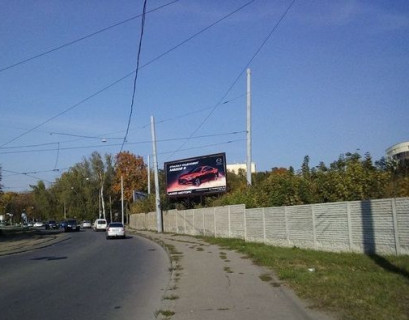 Billboard A in Kharkiv, Нестандарт  1-го Травня пл., іподром - Мироносицька вул. Photo 1