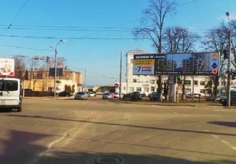 Prismatron, Prism A in Kyiv, 3x6  Aeroport "Kiiv"("Zulani"), Povitroflots'kij pr-t (prava) - 477970 Photo 1