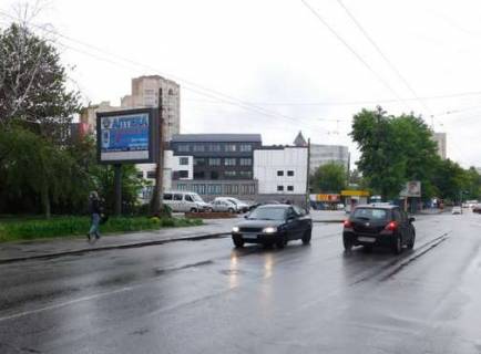 Backlight B in Kyiv, 2.3x3.14  Ovruc'ka st., 2/18 Photo 1