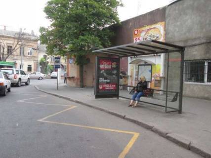 Backlight A in Odessa, 1.2x1.8  L'va Tolstogo pl. - D'ogtarna st., 20 (ostanovka) Photo 1