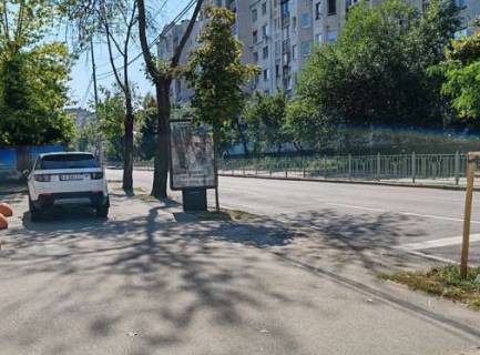 Citylight B in Kyiv, 1.2x1.8  Mezigirs'ka st., 46/24 Photo 1