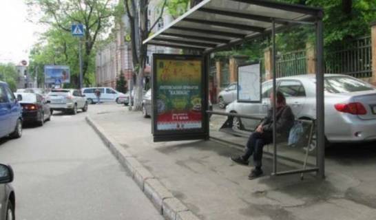 Non-Standard A in Odessa, 1.2x1.8  Успенська вул., 3 - Леонтовича вул. (Белінського вул.) (остановка) Photo 1