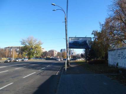 Prismatron, Prism A in Vasylivka, 3x6  Mikoli Vasilenka st. - Peremogi prosp. (v naav. Degtarevs'koi  st.) - 421245 Photo 1