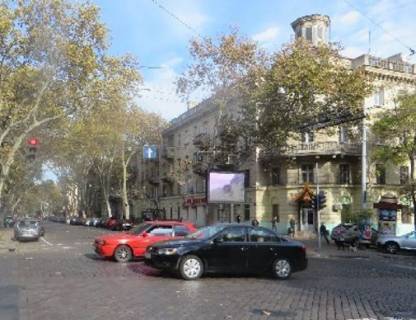 Video Billboard A in Odessa, 2.3x3.14  Puskins'ka st. - Zukovs'kogo st., (razresenie 480h336) - 479162 Photo 1