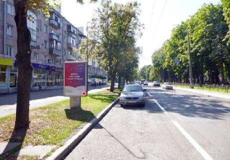 Backlight B in Chernihiv Miru prosp., 47 Photo 1