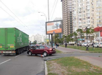 Scrolller, Scroll A in Kyiv, 2.3x3.14  Левка Лук'яненка вул., 29А - 651377 Photo 1