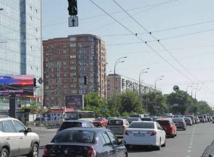 Video Billboard A in Kyiv, 4x8  Golosiivs'kij prosp. - Vasil'kivs'ka st. - 368250 Photo 1
