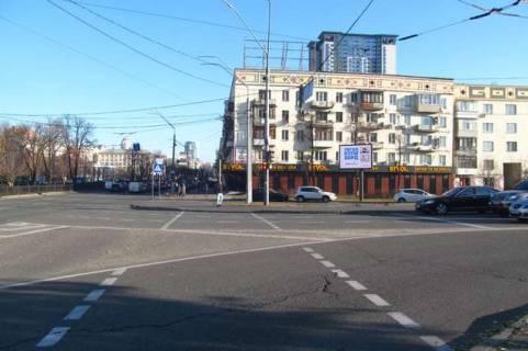 Video Billboard A in Vasylivka, 2.3x3.14  Peremogi prosp., 9 z boku prosp.Povitroflots'kij (TT 6.8 352h484) - 421829 Photo 1