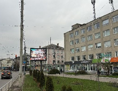 Video Billboard + in Lutsk, 2.3x3.14  Ковельська вул., 2 — Лесі Українки вул., ТЦ Зося - 656960 Photo 1