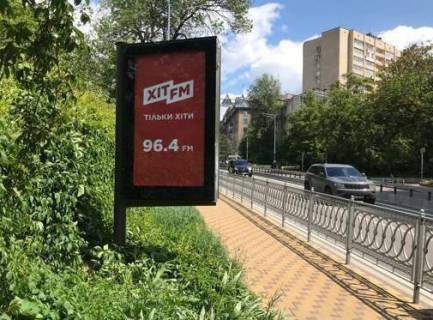 Billboard B in Kyiv, Нестандарт  L'va Tolstogo st., 35-39 (naproti) Photo 1