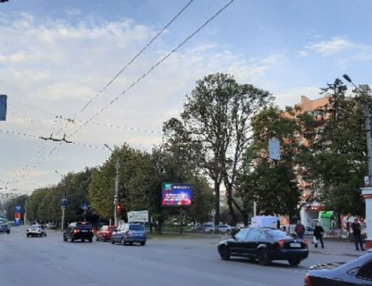 Video Billboard A in Chernivtsi, 2.3x3.14  Героїв Майдану вул., 77 (розширення 480х336) - 655356 Photo 1