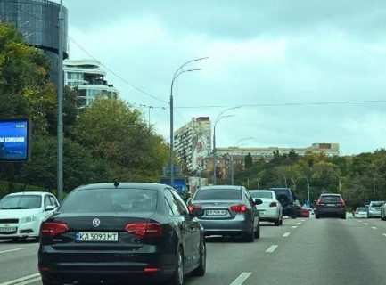 Video Billboard B in Kyiv, 4x8  Васильківська вул., 34 (розширення 720х360) - 652432 Photo 1