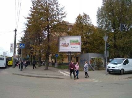 Scrolller, Scroll A in Lviv Vaceslava Cornovola prosp. - Himicna st. - 272318 Photo 1
